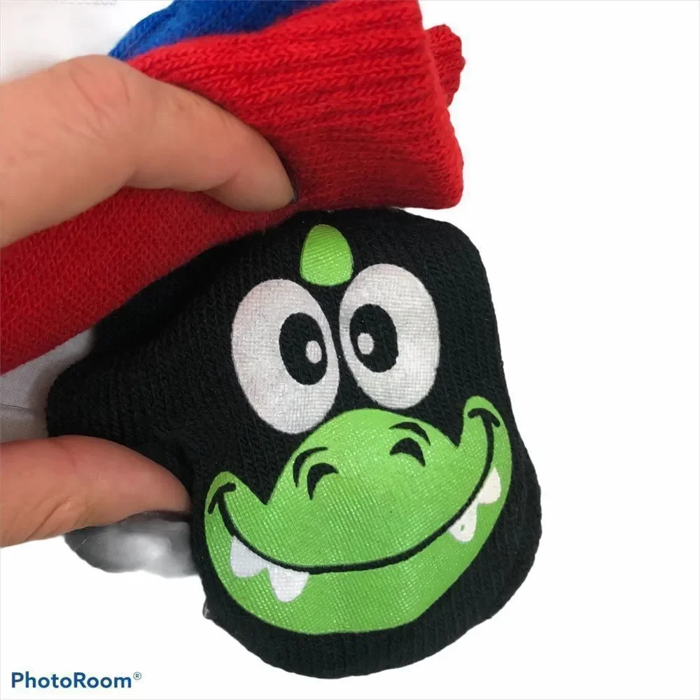 Brand new 3 Pack of Boys‎ Mittens - Dinosaur themed